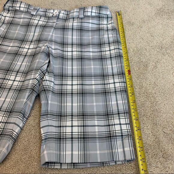 NIKE golf Gray white black plaid check Bermuda shorts Sz 6 - Picture 8 of 10